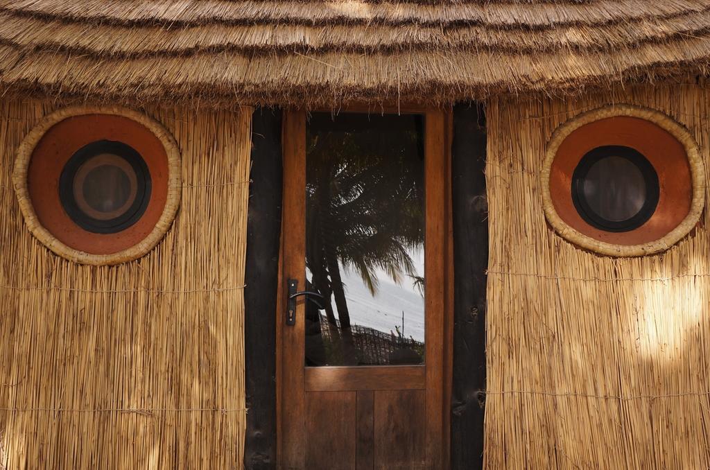 Tama Lodge Мбур Стая снимка